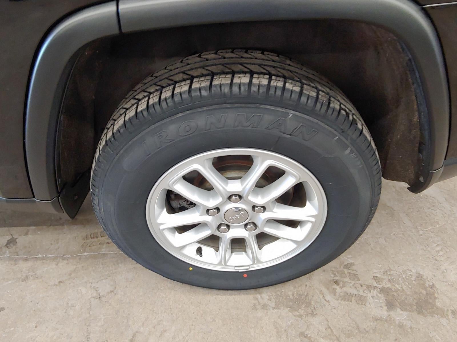 2019 Jeep Grand Cherokee Laredo E