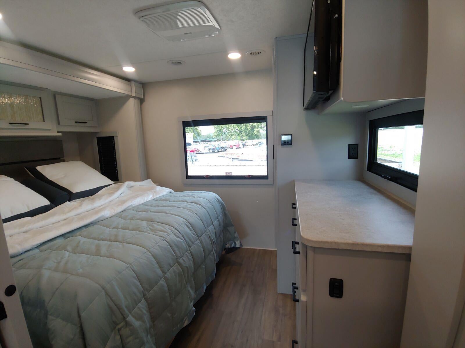 2023 Ford F-53 Motorhome Stripped C NA
