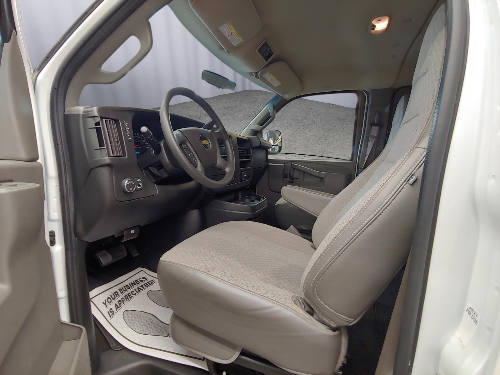 2017 Chevrolet Express Passenger 3500 LT