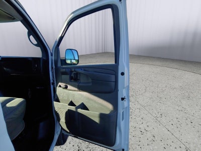 2008 GMC Savana Cutaway 3500 C6Y SRW