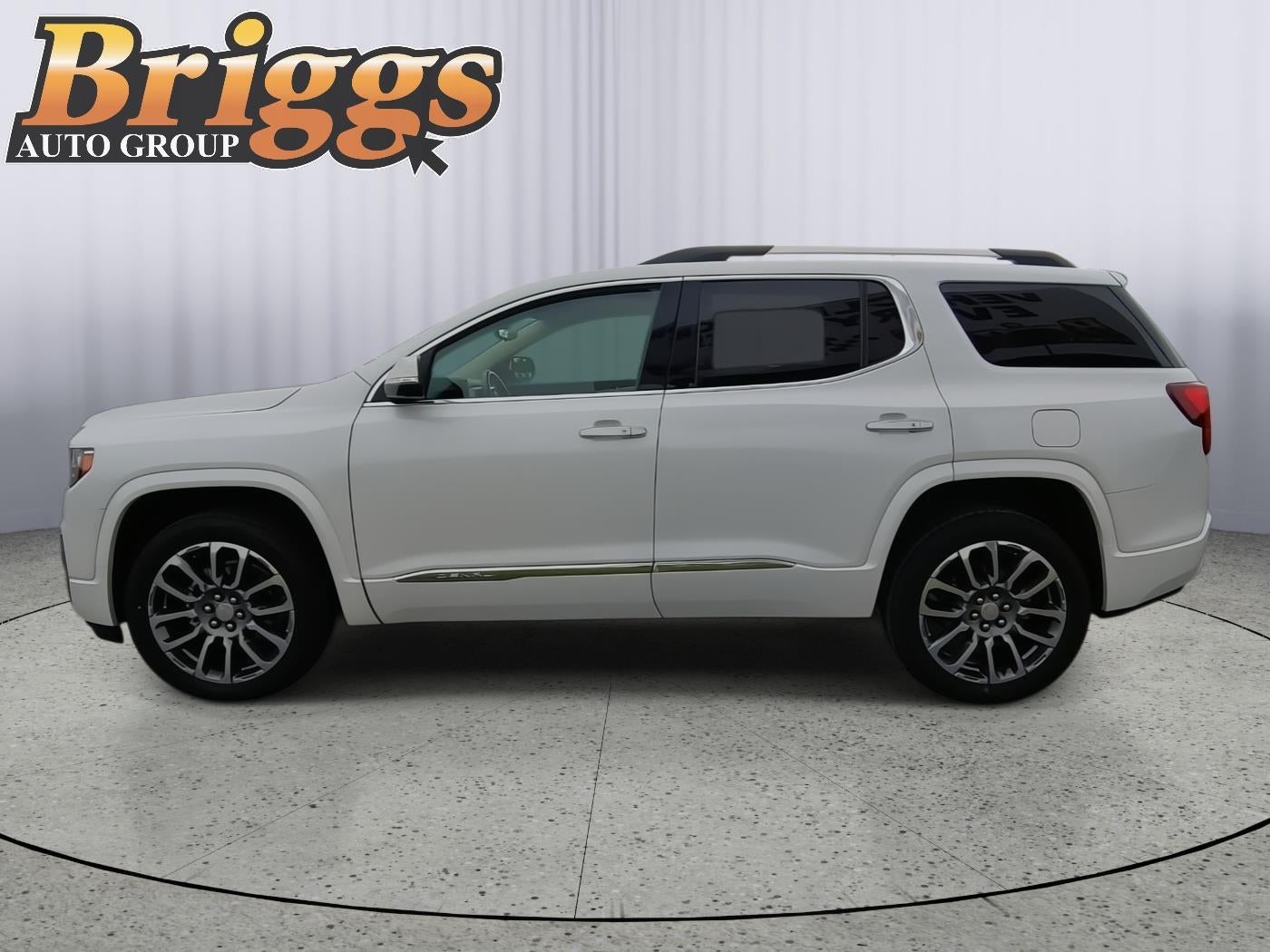 2022 GMC Acadia Denali