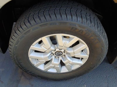 2022 Nissan Frontier SV