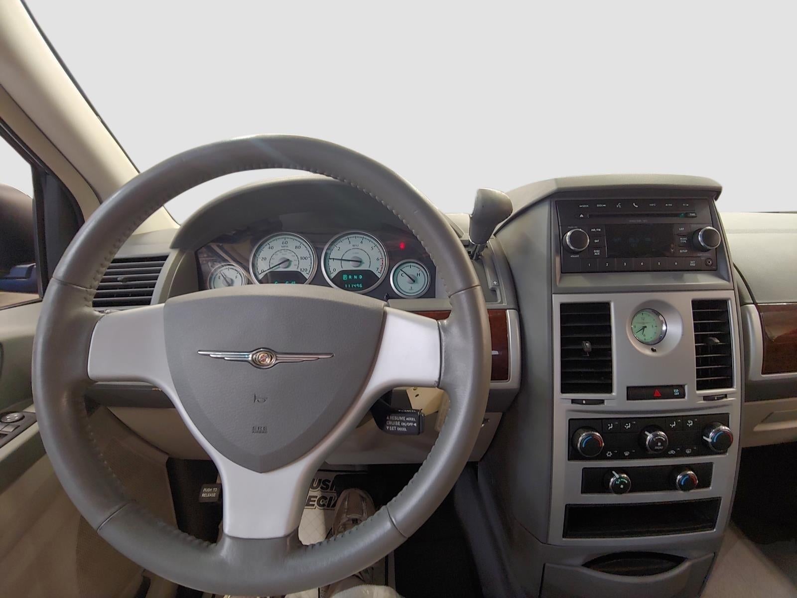 2010 Chrysler Town & Country Touring