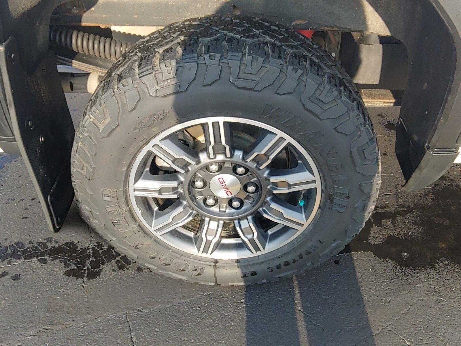 2024 GMC Sierra 1500 AT4