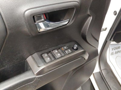 2022 Toyota Tacoma 2WD SR5