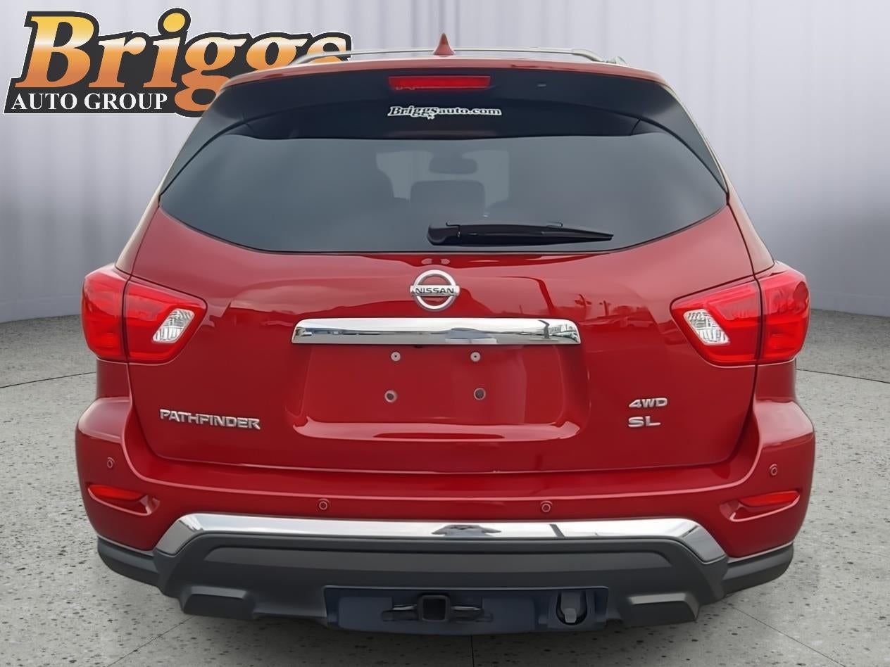 2020 Nissan Pathfinder SL