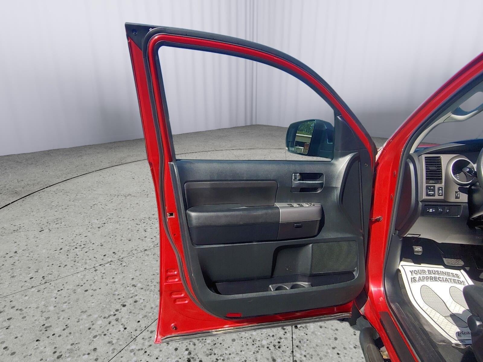 2012 Toyota Tundra 4WD Truck GRADE