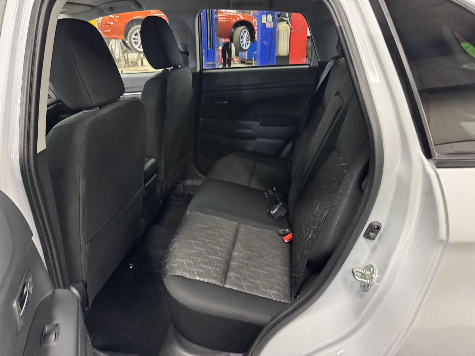 2024 Mitsubishi Outlander Sport S