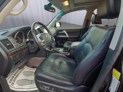 2013 Toyota Land Cruiser Base