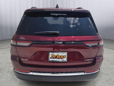 2023 Jeep Grand Cherokee Laredo 4x4