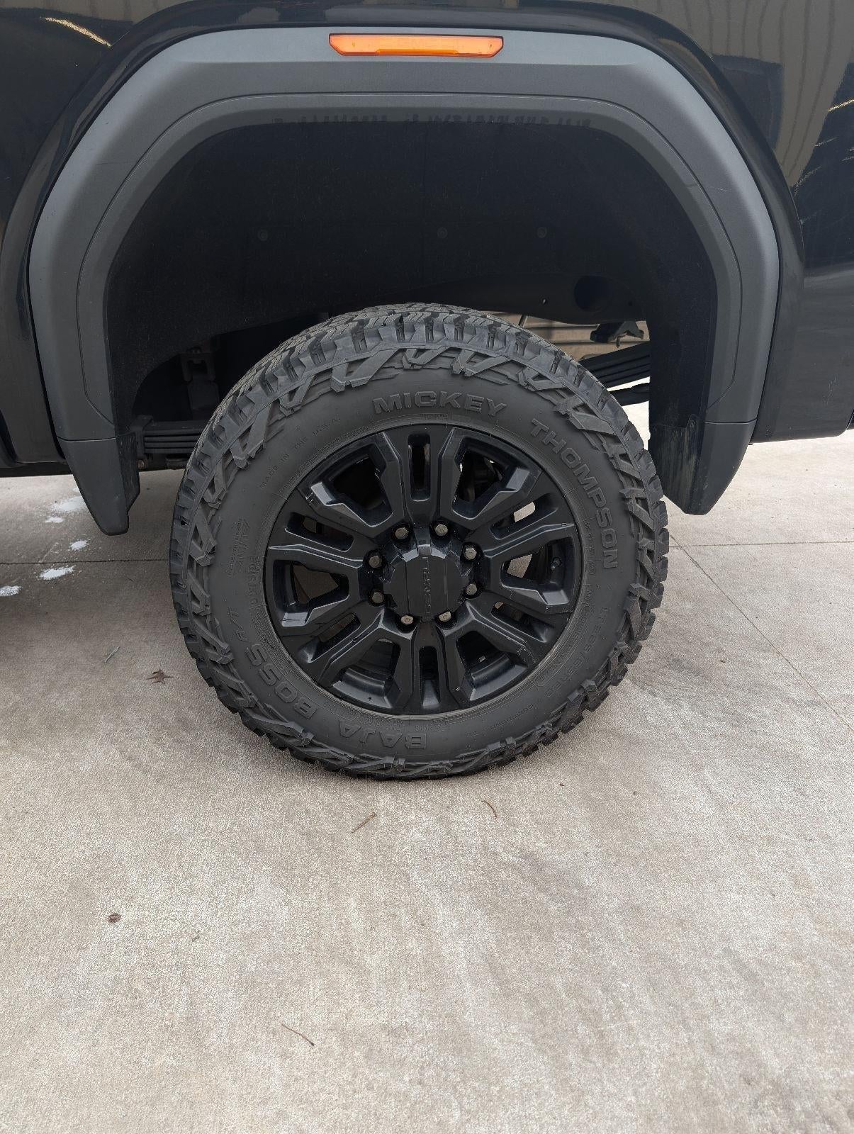 2023 GMC Sierra 2500HD 4WD Crew Cab Standard Bed Denali