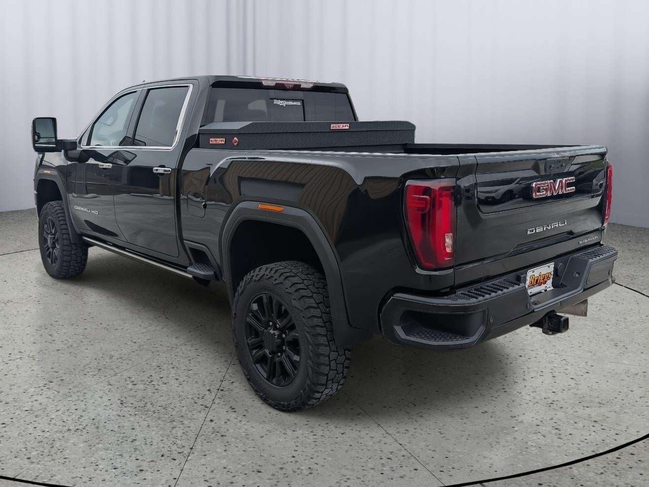 2023 GMC Sierra 2500HD 4WD Crew Cab Standard Bed Denali