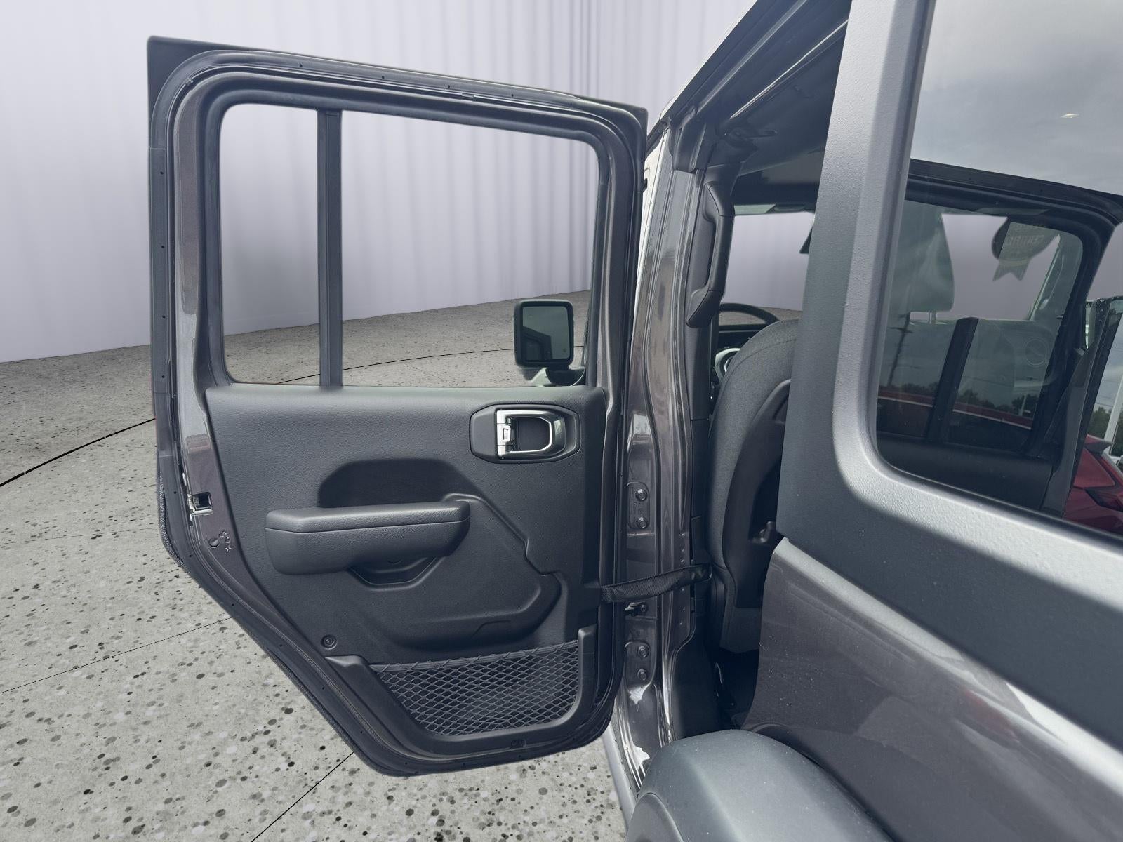 2025 Jeep Wrangler 4-Door Rubicon 4x4