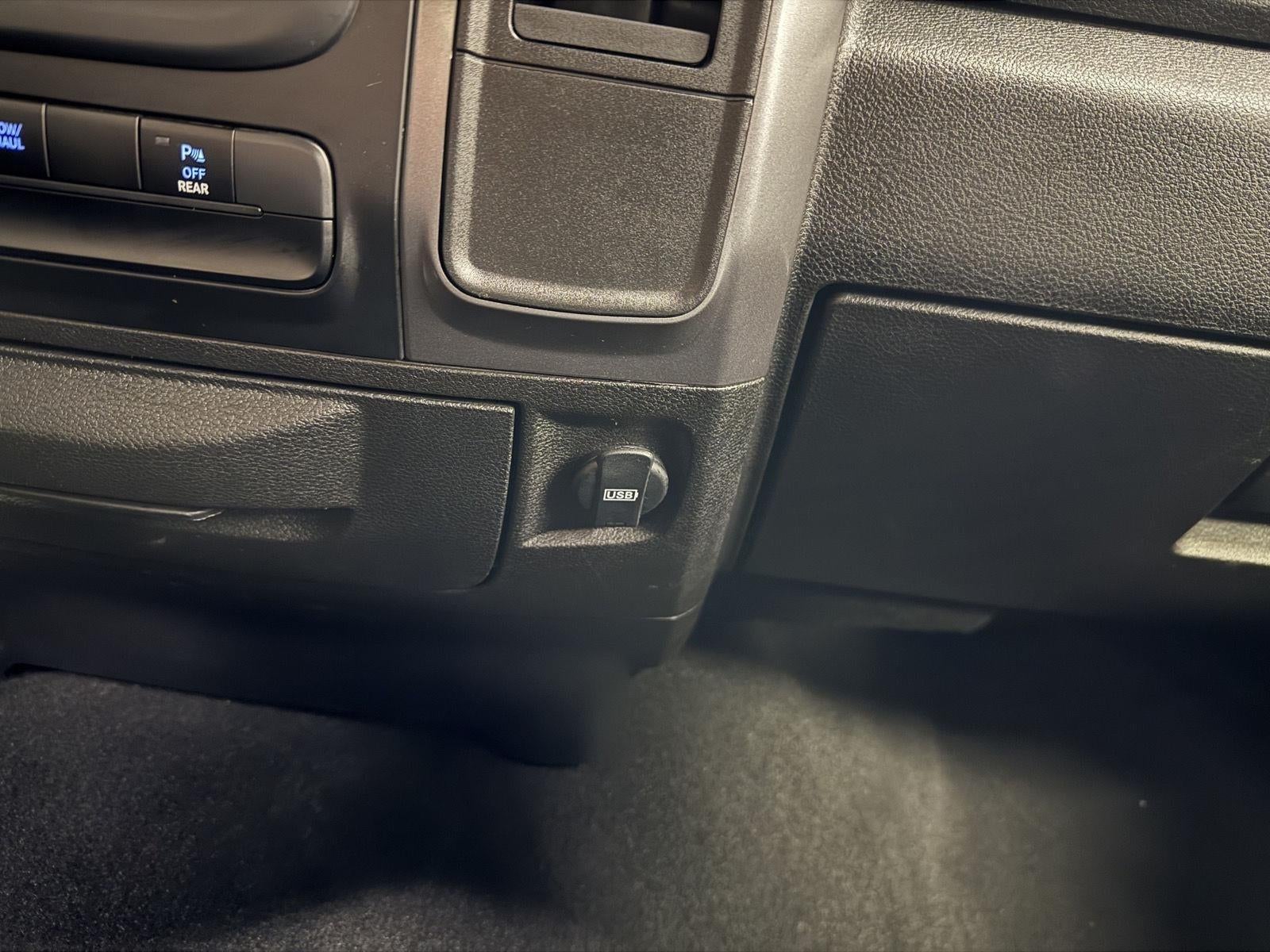 2024 RAM 1500 Classic Warlock Crew Cab 4x4 5'7' Box