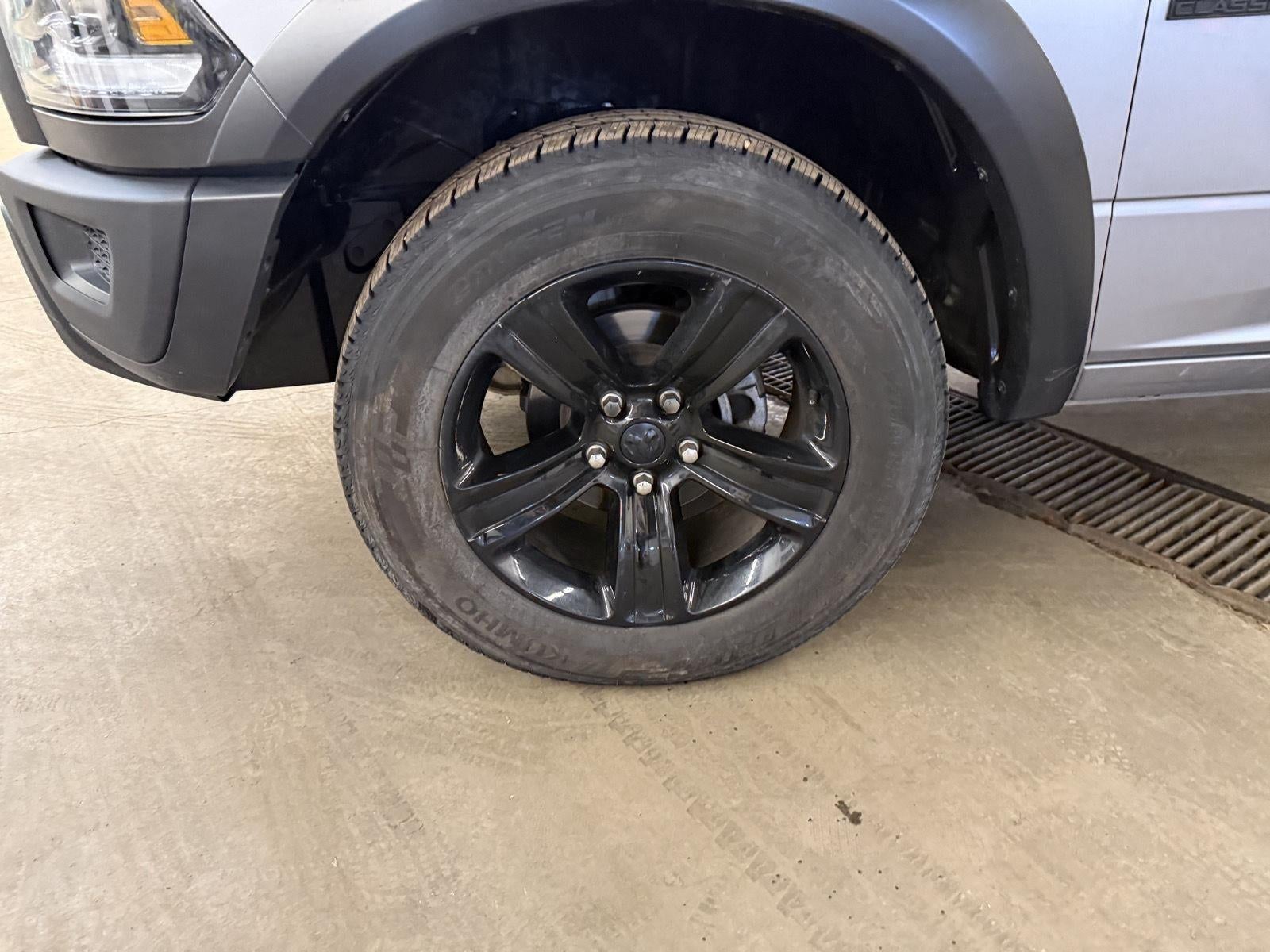 2024 RAM 1500 Classic Warlock Crew Cab 4x4 5'7' Box