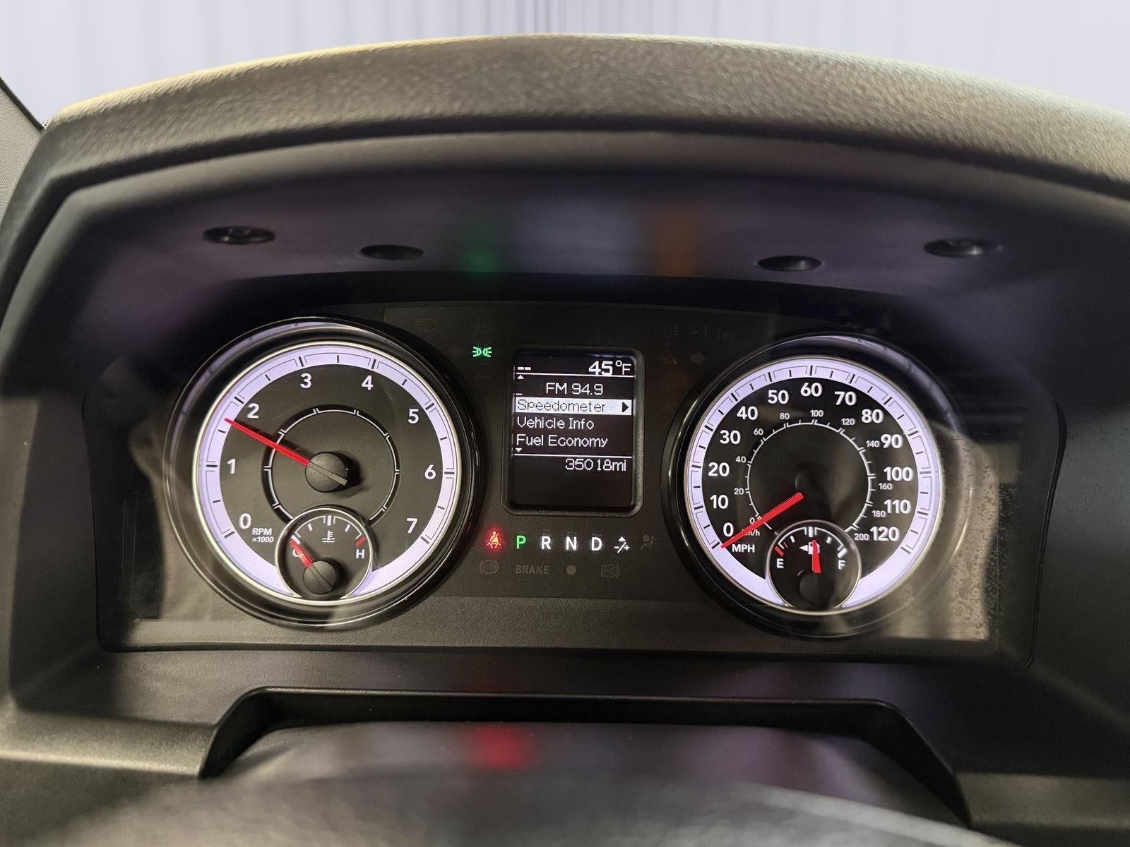 2024 RAM 1500 Classic Warlock Crew Cab 4x4 5'7' Box