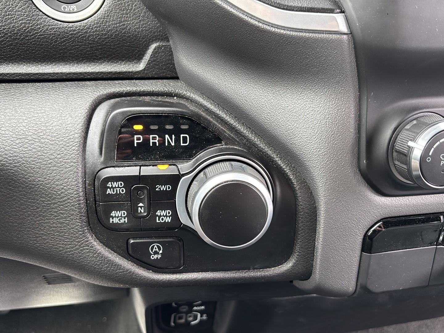 2022 RAM 1500 Big Horn Crew Cab 4x4 5'7' Box