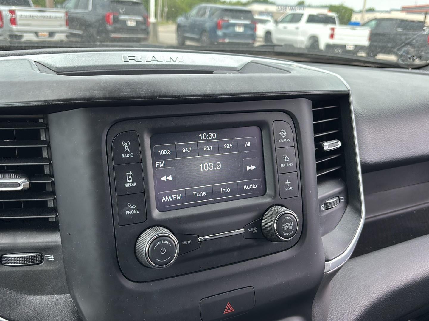 2022 RAM 1500 Big Horn Crew Cab 4x4 5'7' Box