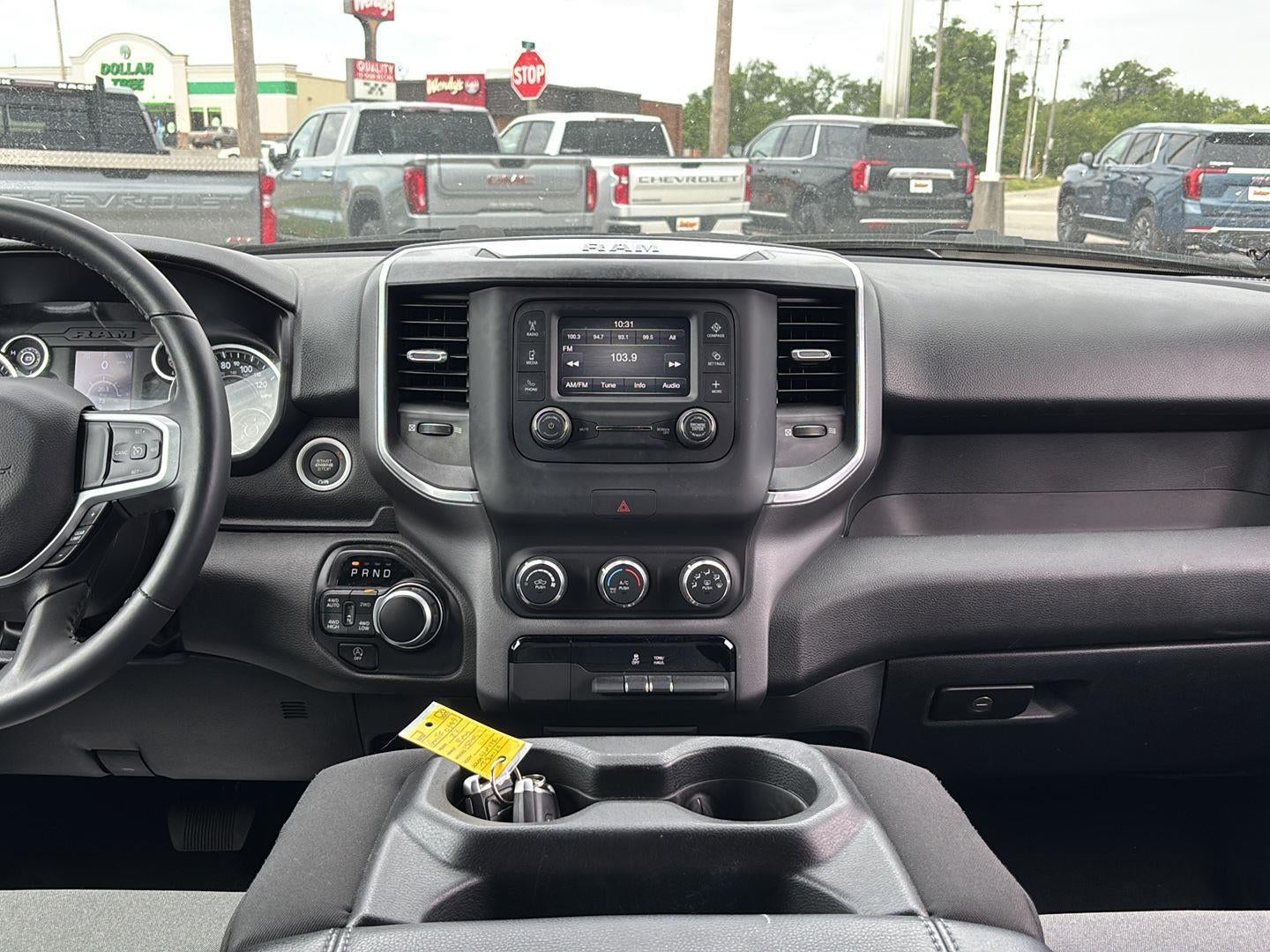 2022 RAM 1500 Big Horn Crew Cab 4x4 5'7' Box