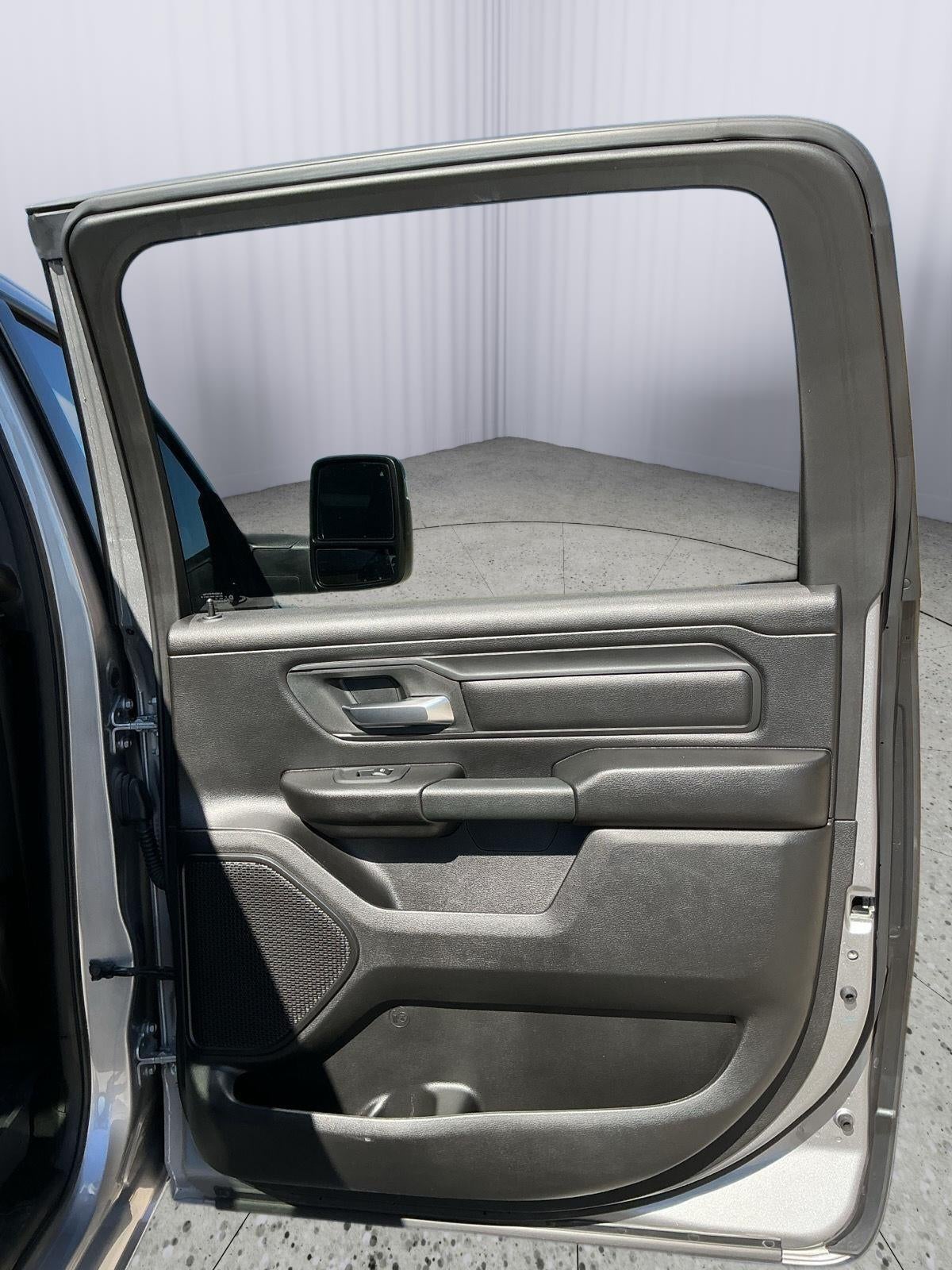 2025 RAM 1500 Warlock Crew Cab 4x4 5'7' Box