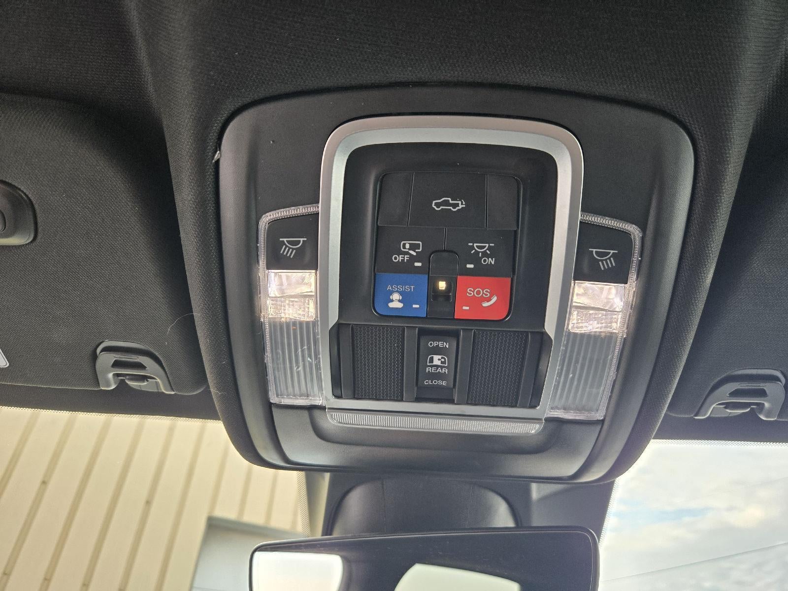 2023 RAM 1500 Limited Crew Cab 4x4 5'7' Box