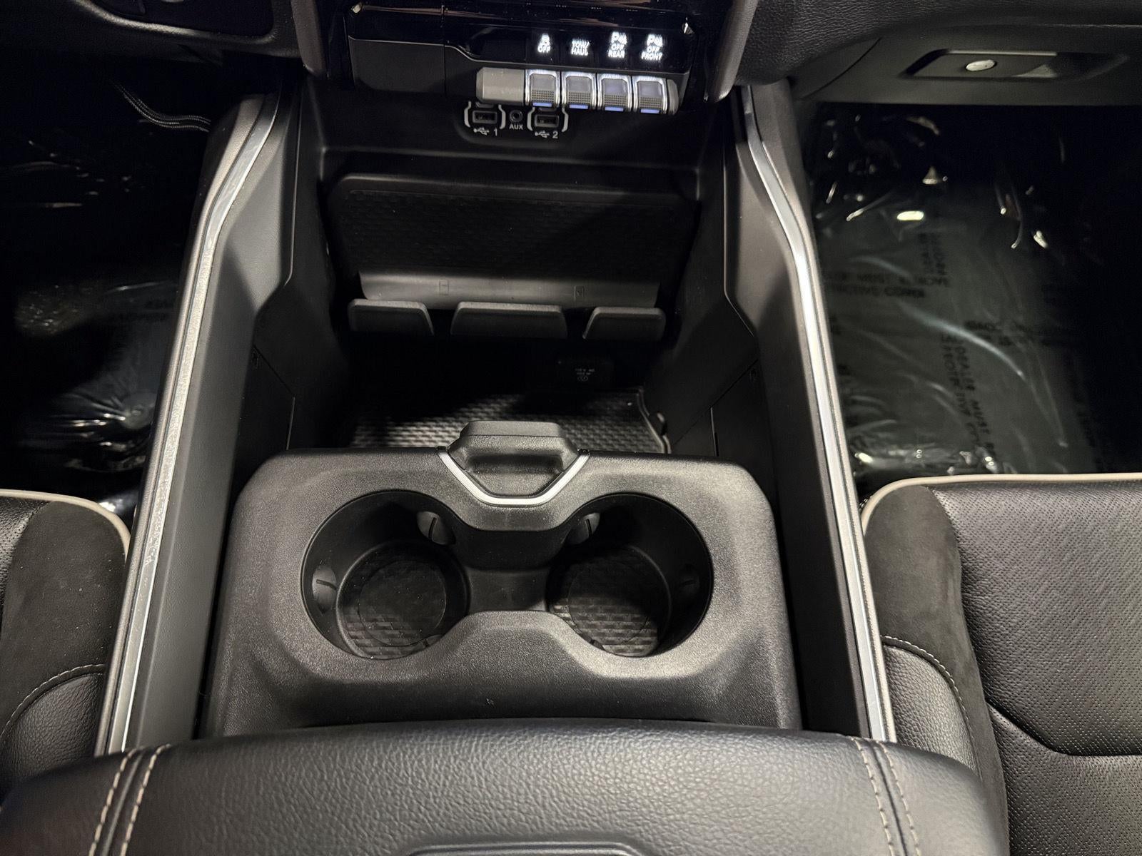 2023 RAM 1500 Laramie Crew Cab 4x4 5'7' Box