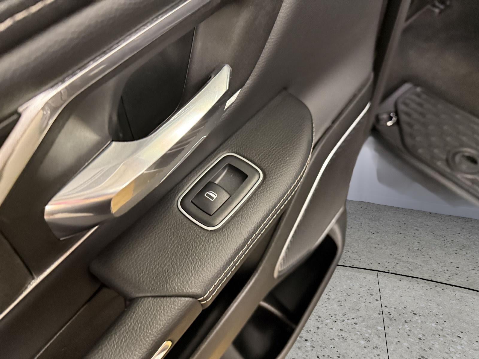 2023 RAM 1500 Laramie Crew Cab 4x4 5'7' Box