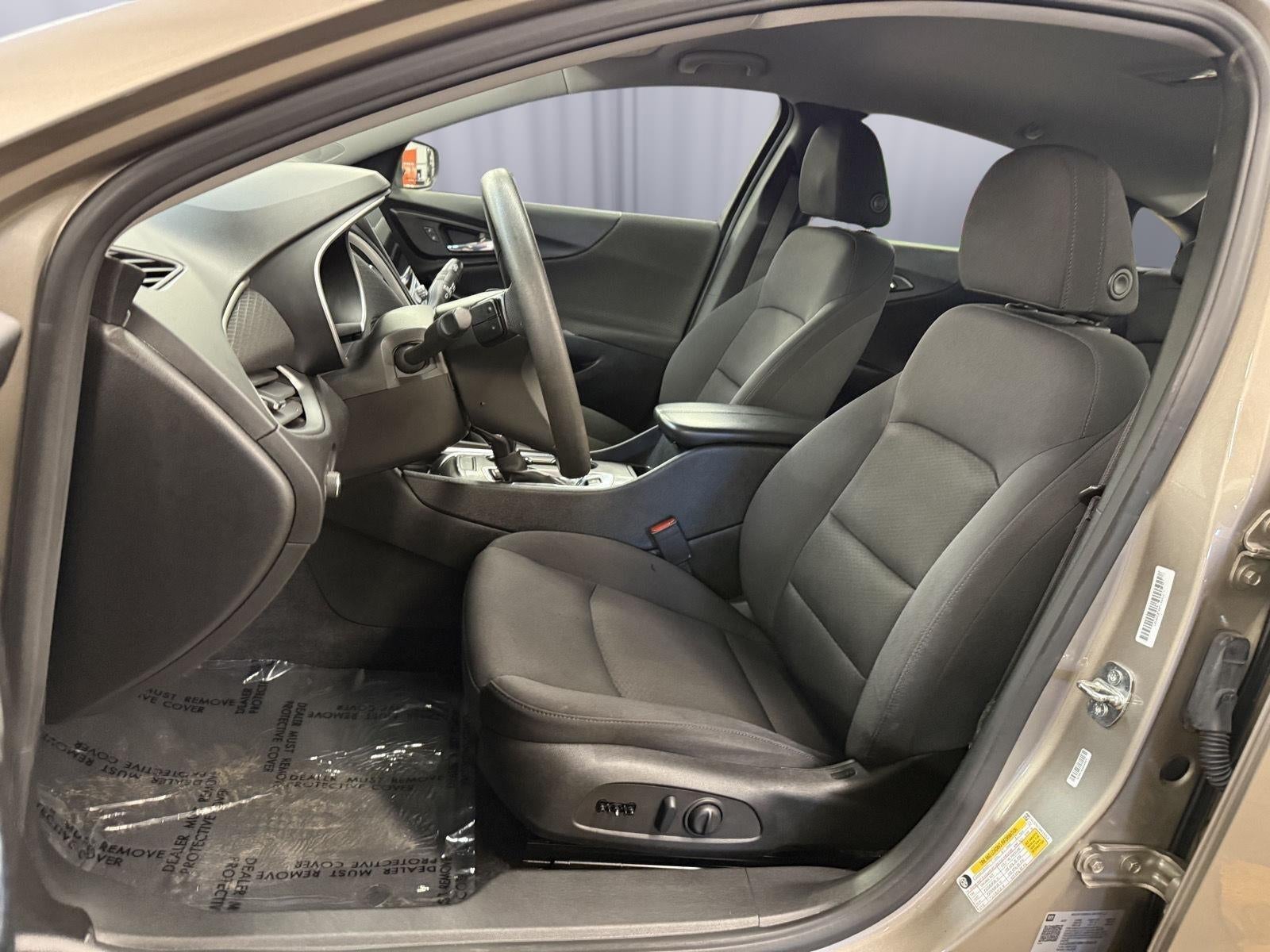 2022 Chevrolet Malibu FWD LT