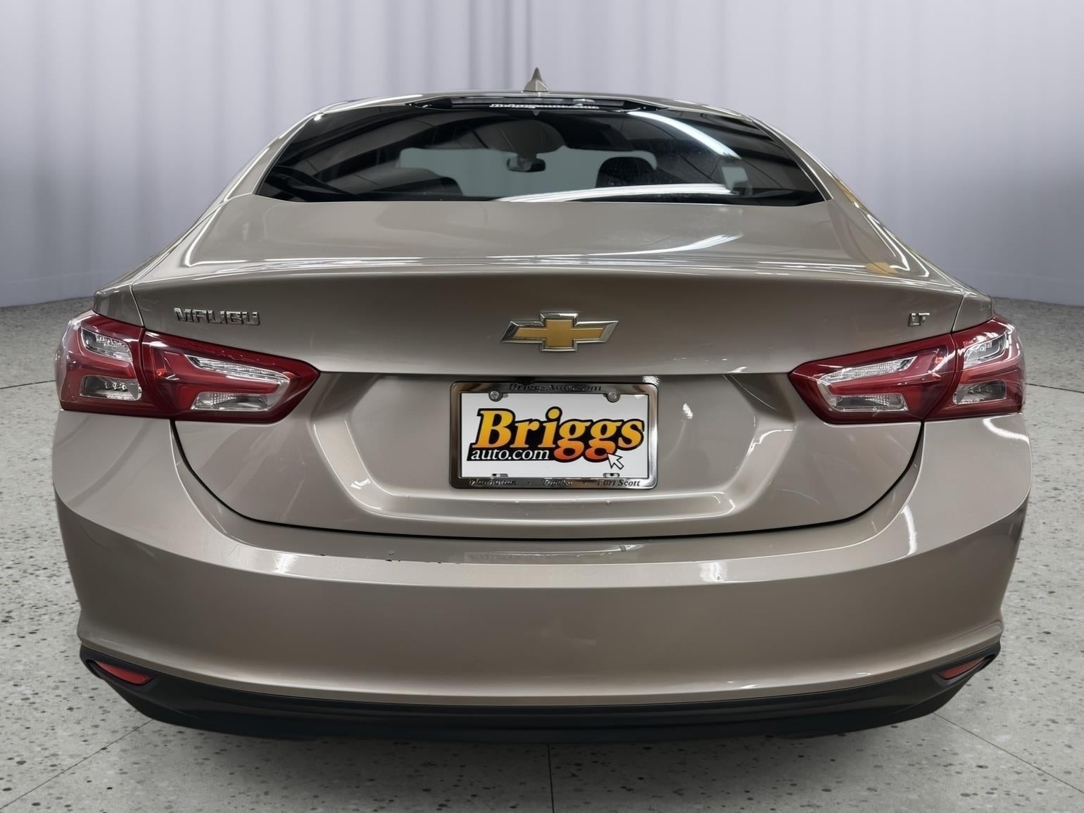 2022 Chevrolet Malibu FWD LT