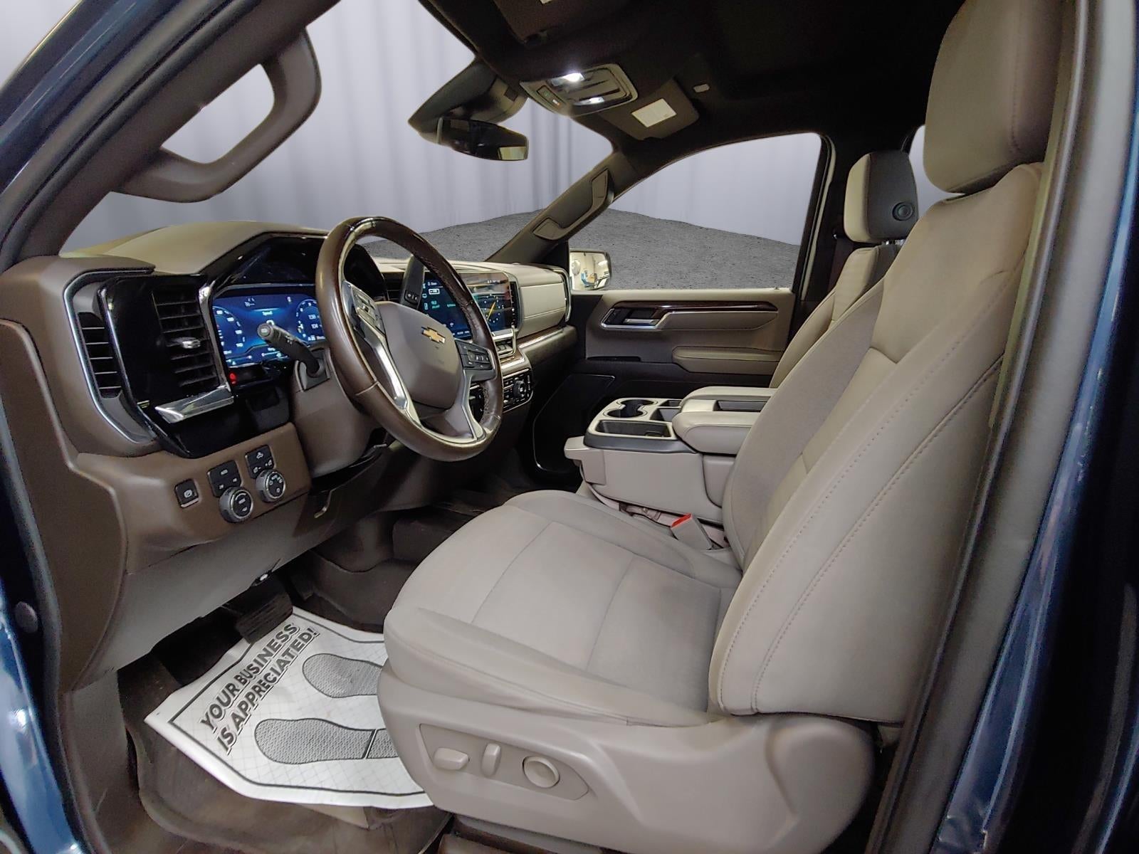 2023 Chevrolet Silverado 1500 4WD Crew Cab Standard Bed LT