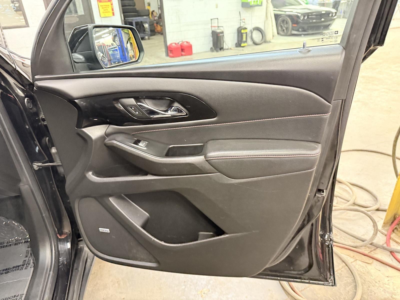 2023 Chevrolet Traverse AWD RS