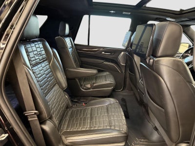 2022 Cadillac Escalade 4WD Sport Platinum