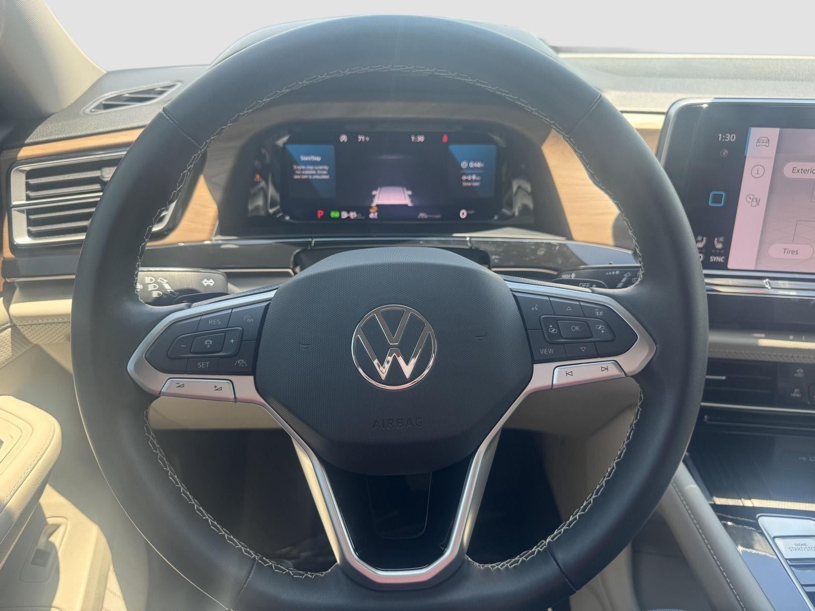 2025 Volkswagen Atlas 2.0T SE w/Technology