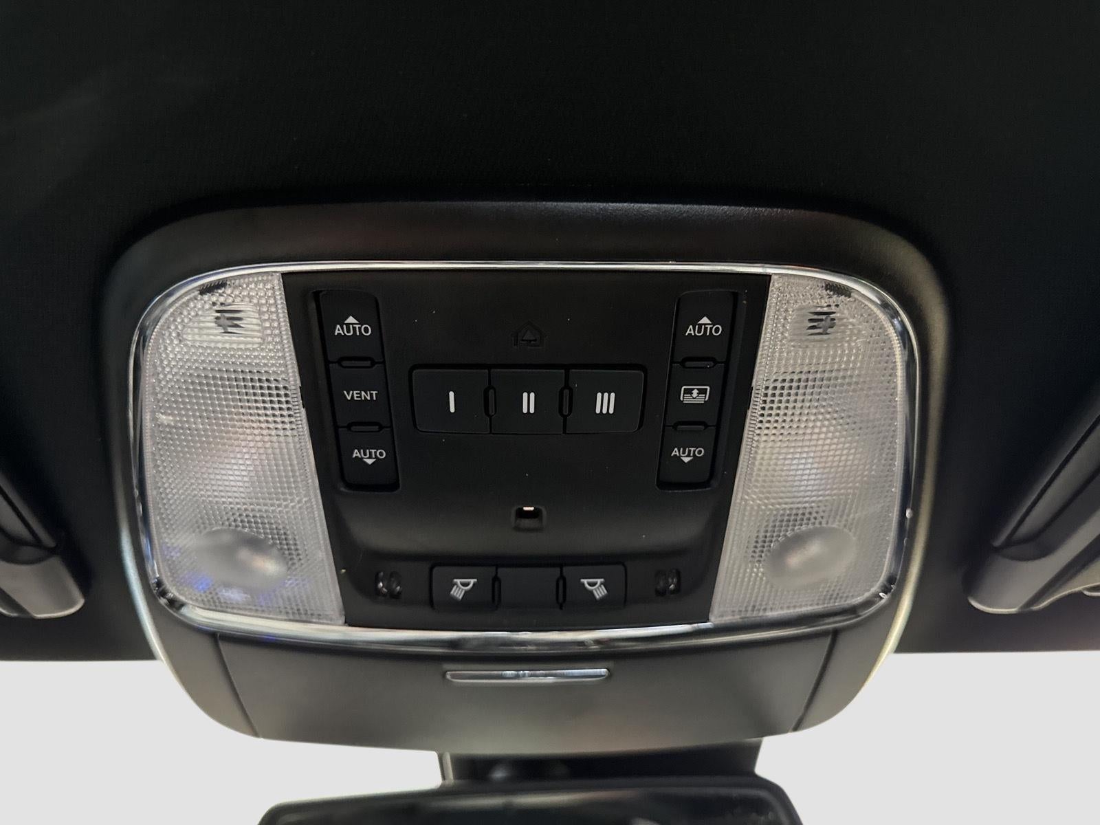 2023 Chrysler 300 300S