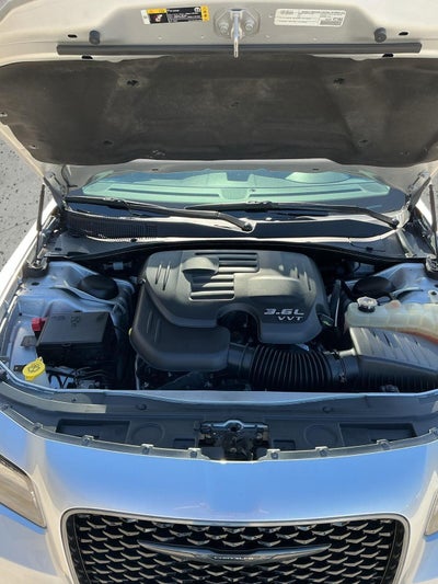 2022 Chrysler 300 Touring L
