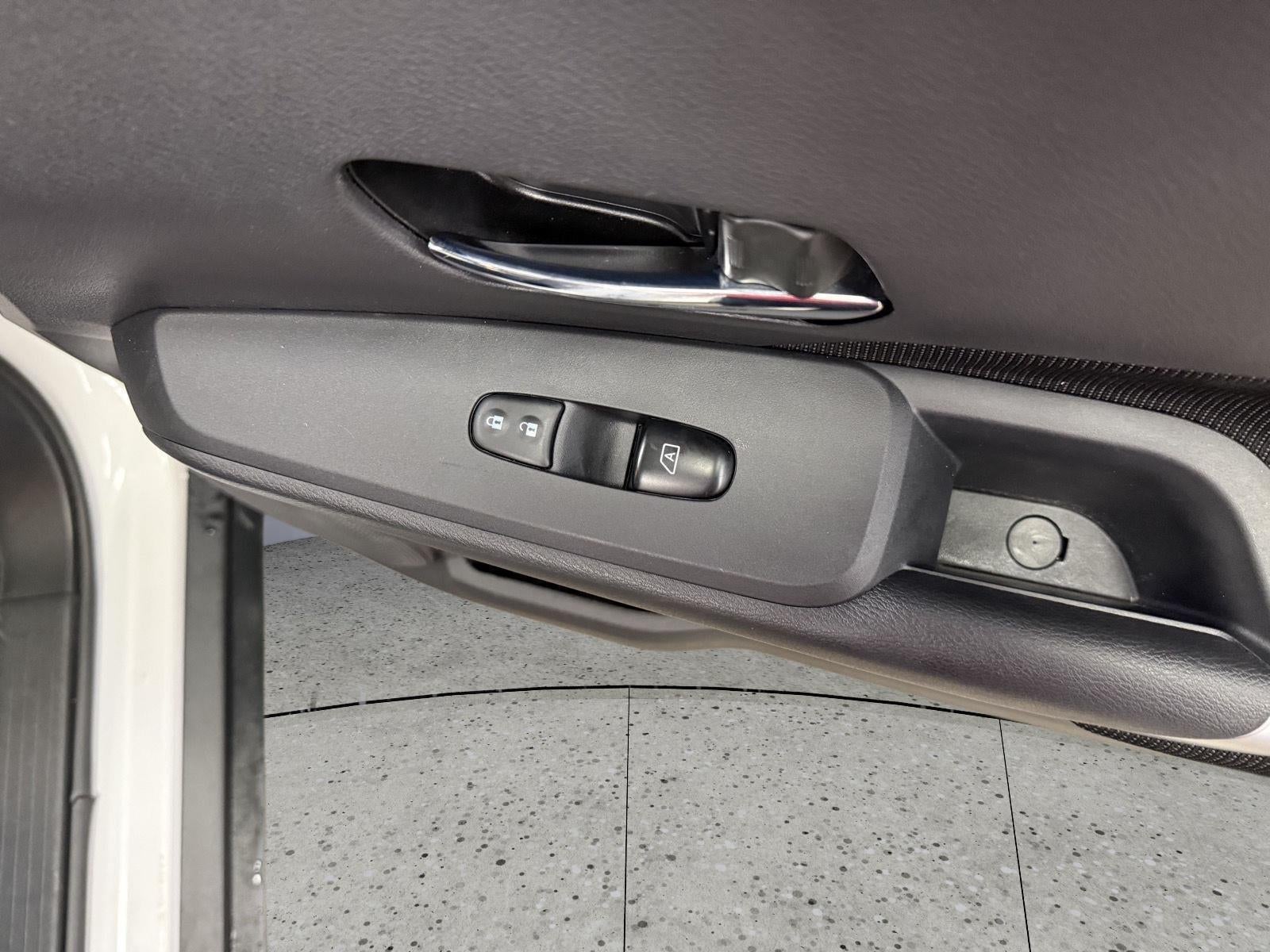 2024 Nissan Kicks SV Xtronic CVT