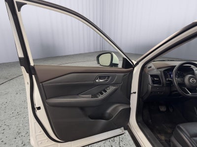 2022 Nissan Rogue SV FWD