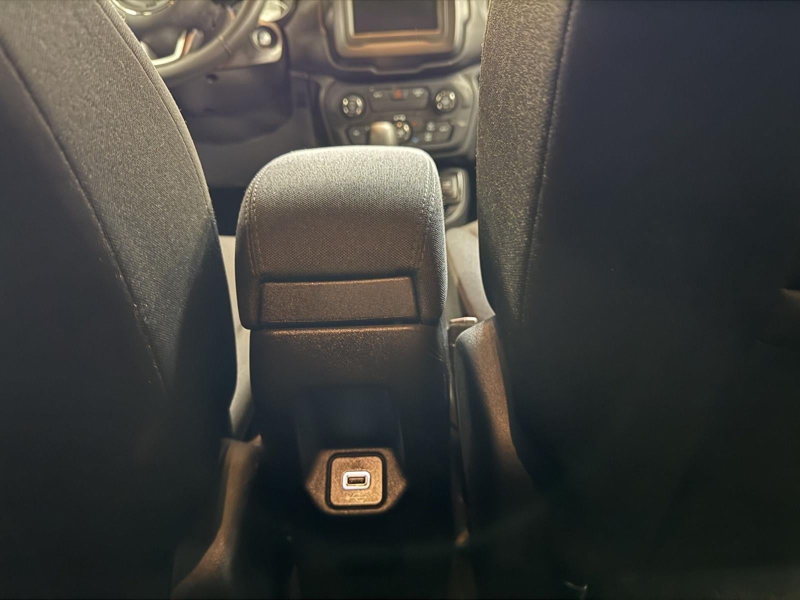 2019 Jeep Renegade Latitude FWD