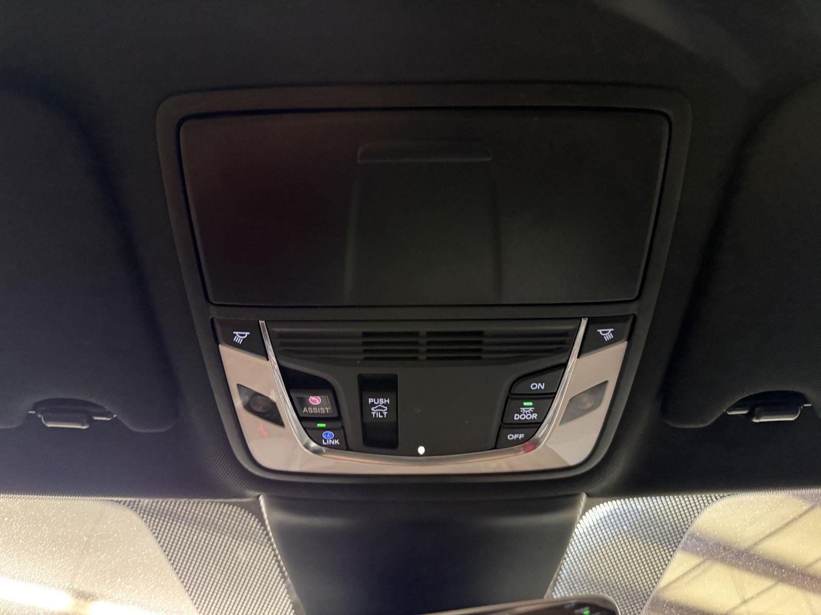 2023 Acura TLX w/A-Spec Package