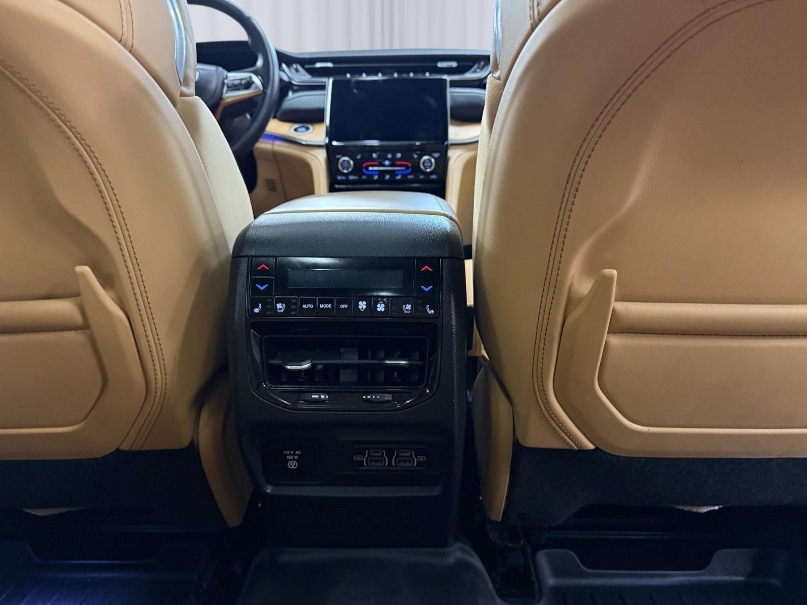 2022 Jeep Grand Cherokee Summit Reserve