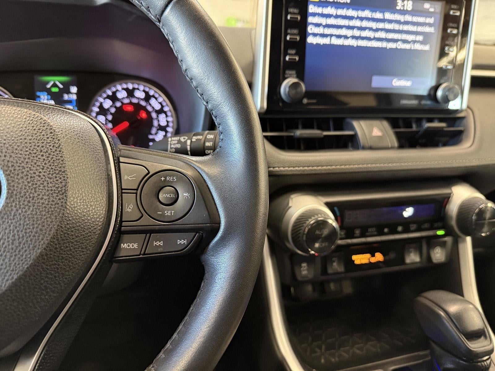 2020 Toyota RAV4 XLE