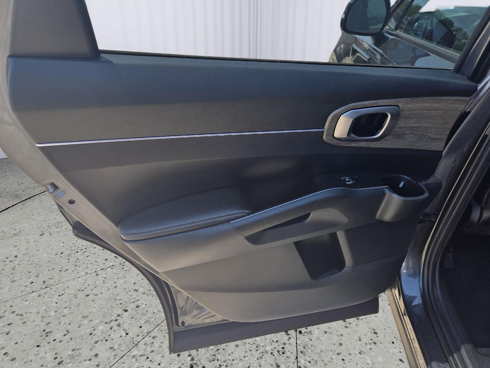 2023 Kia Sorento EX