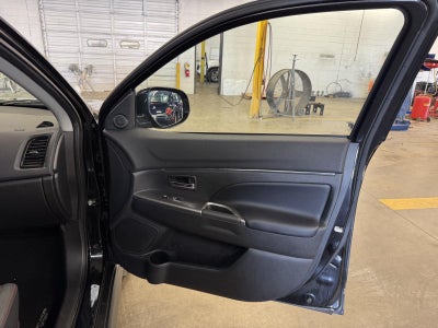 2023 Mitsubishi Outlander Sport SE