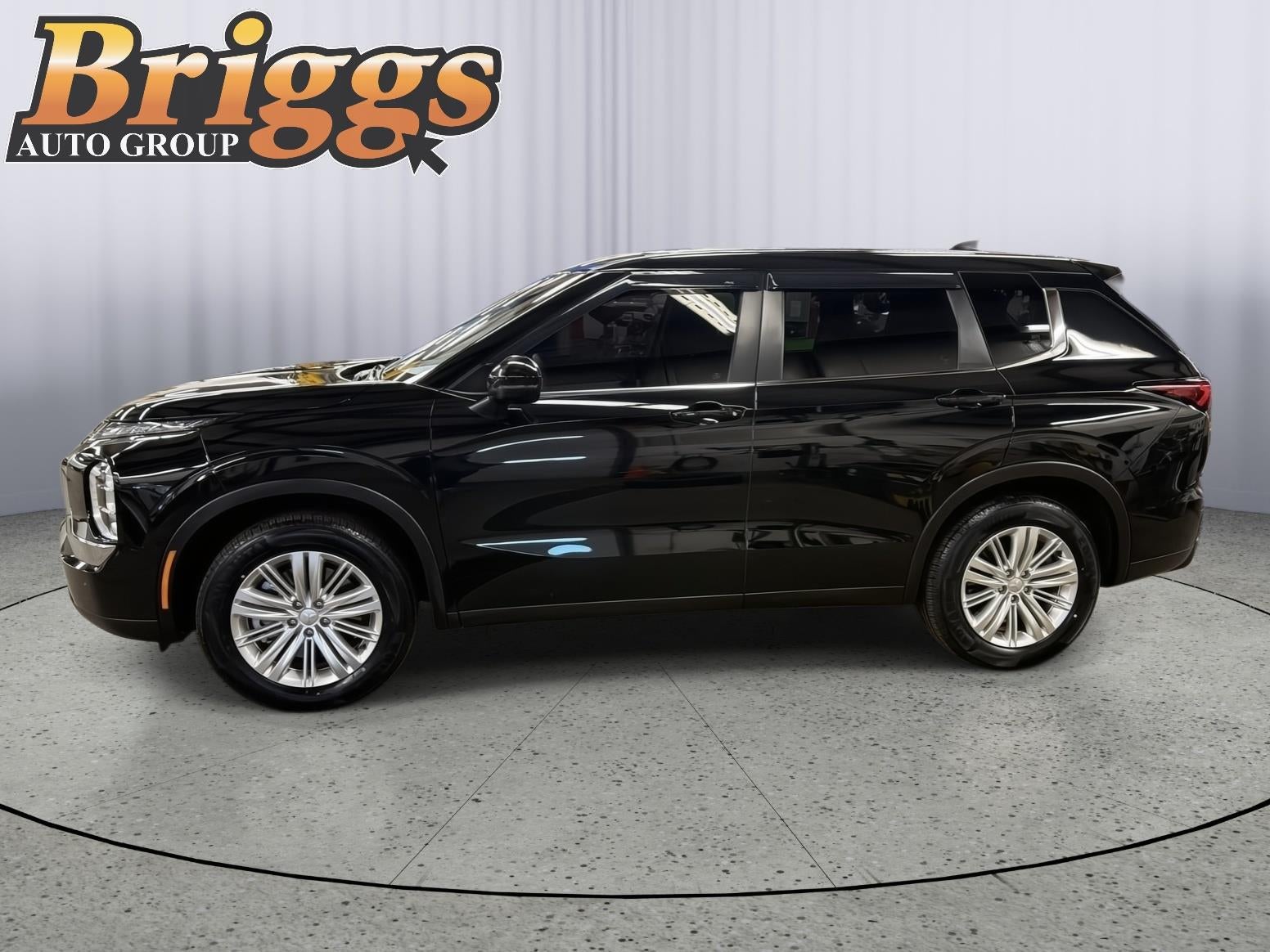 2024 Mitsubishi Outlander ES