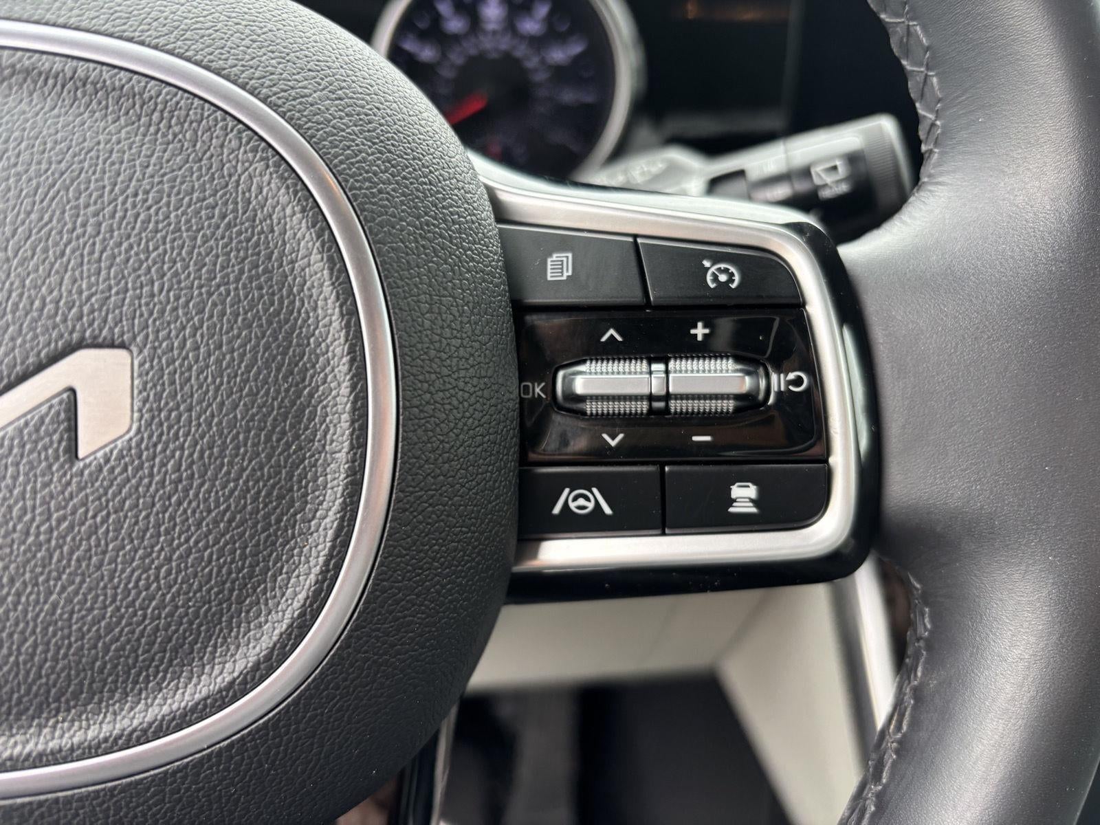 2024 Kia Carnival EX