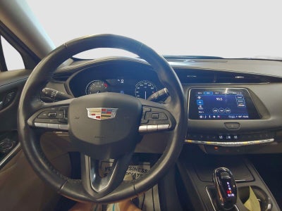 2023 Cadillac XT4 AWD Premium Luxury