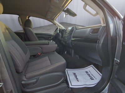 2022 Nissan Titan SV