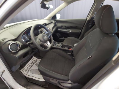 2022 Nissan Kicks SV