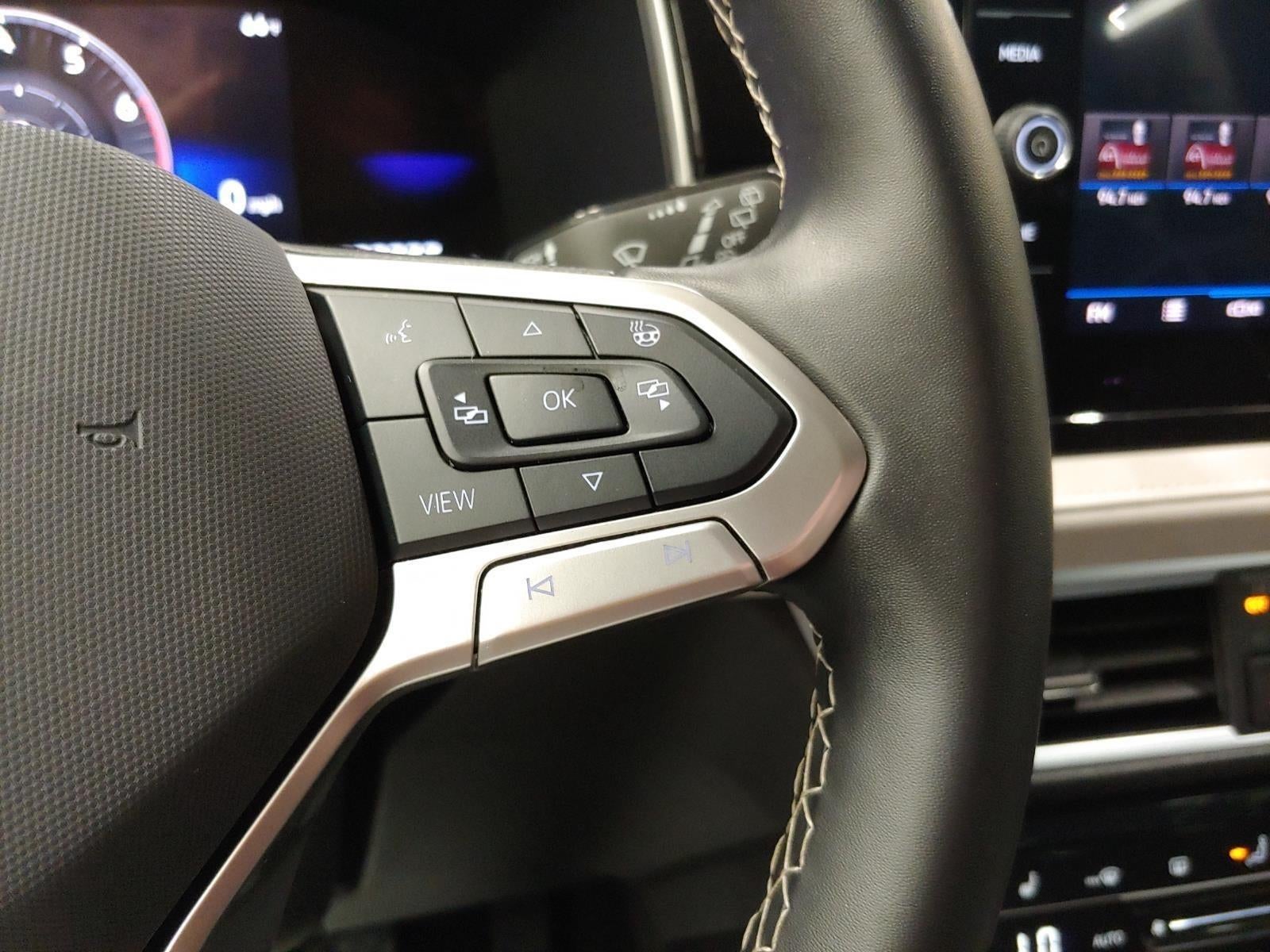 2025 Volkswagen Taos SE