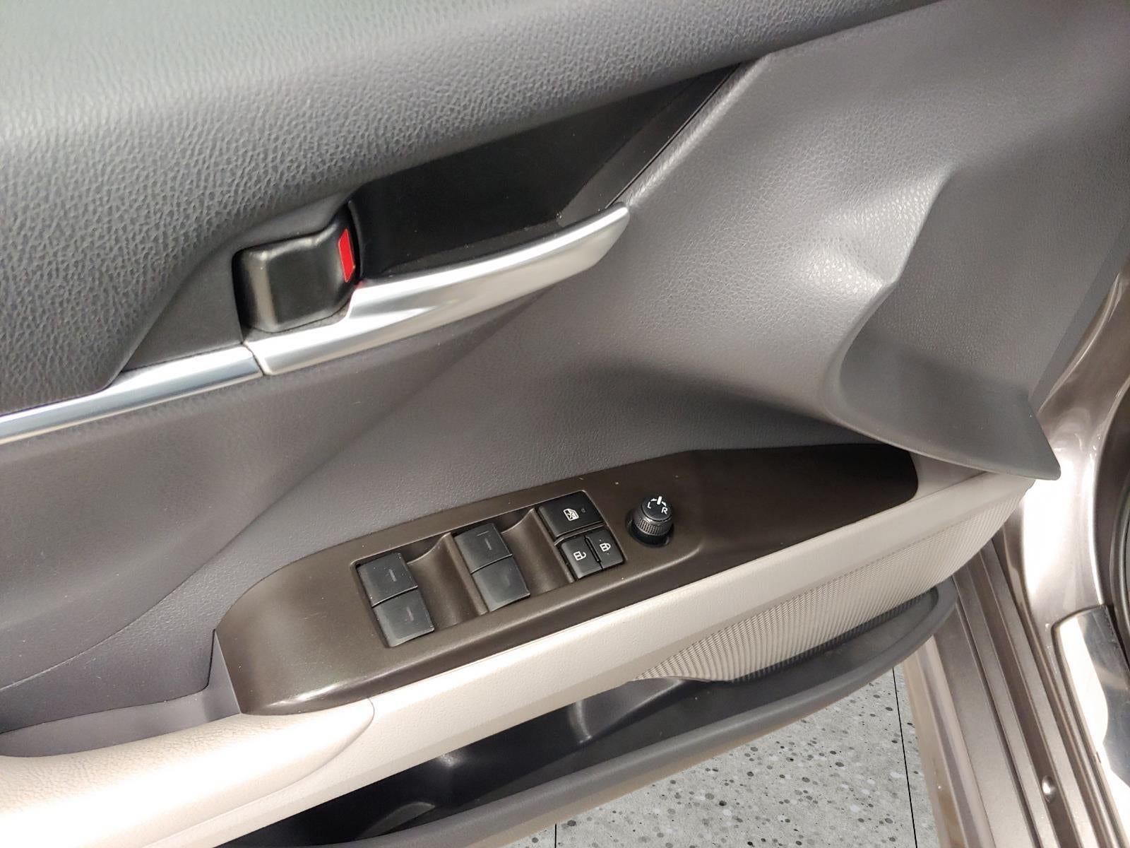 2024 Toyota Camry Hybrid SE